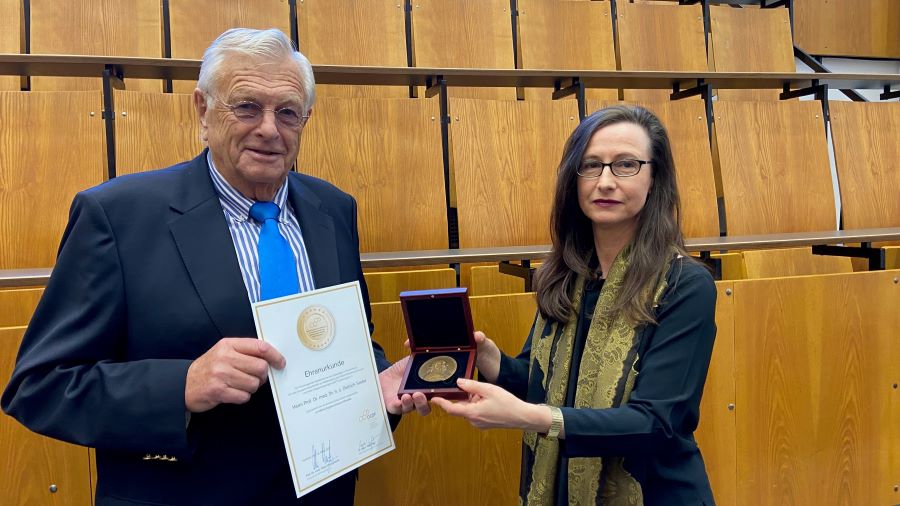 Die DGFL – Lipid-Liga e. V. ehrt Herrn Prof. Dr. med. Dr. h. c. Dietrich Seidel